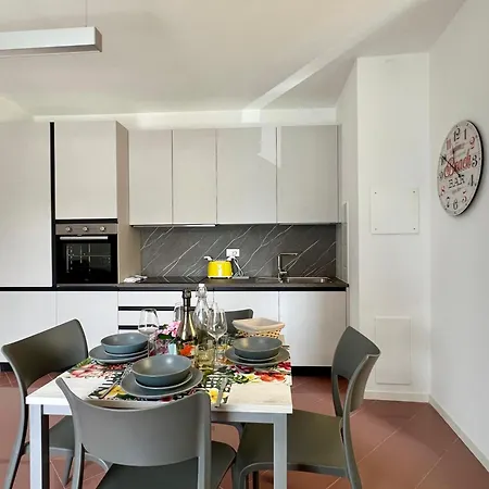 View - 1 Bedroom - 4 Guests