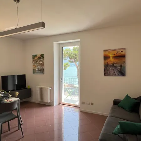 Apartment View - 1 Bedroom - 4 Guests Domaso