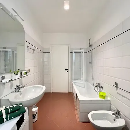 View - 1 Bedroom - 4 Guests * Domaso